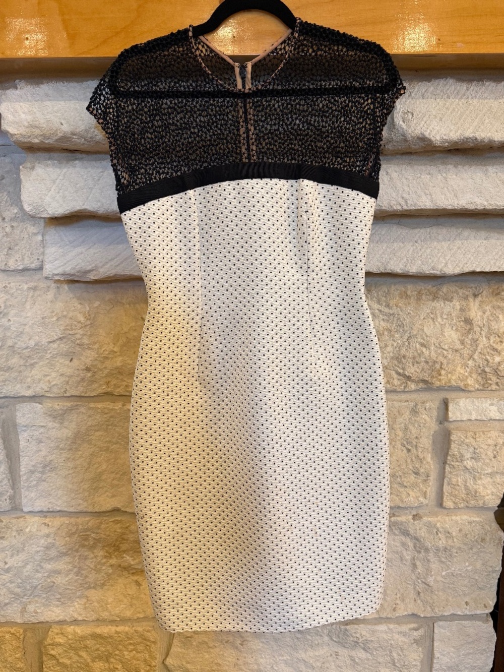Carmen Marc Valvo Black and White Sheath Dress 4